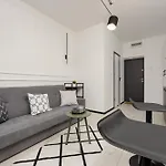 Cozy Poznanska In By Renters *