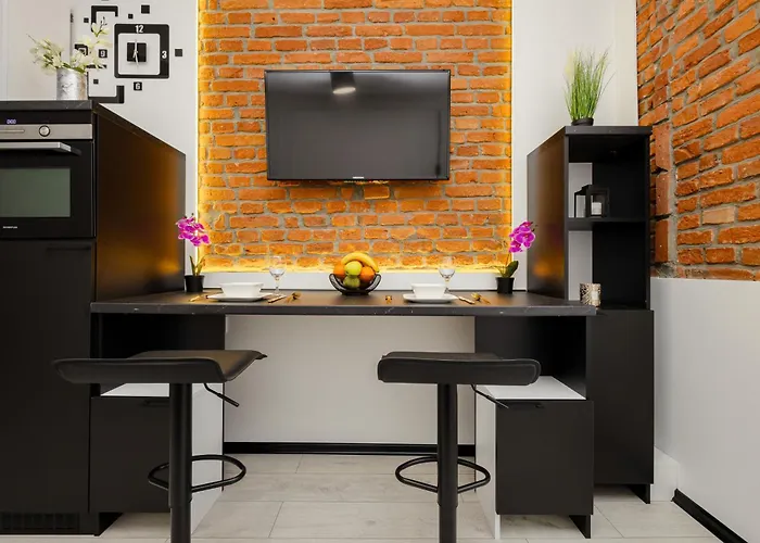 Cozy Poznanska In By Renters Appartement