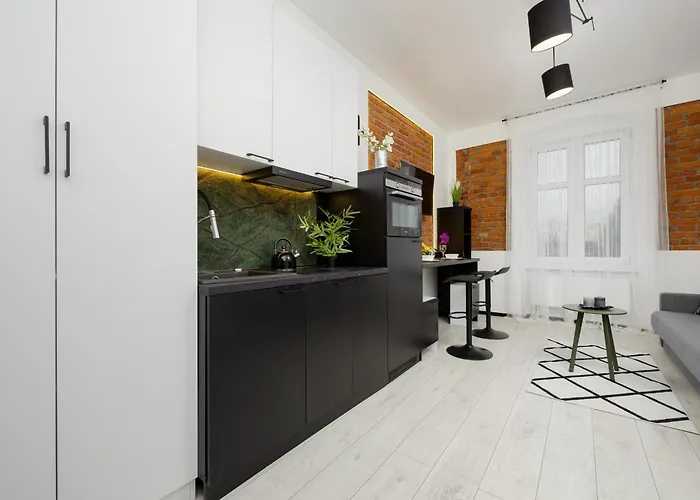 Cozy Poznanska In By Renters Appartement Łódź